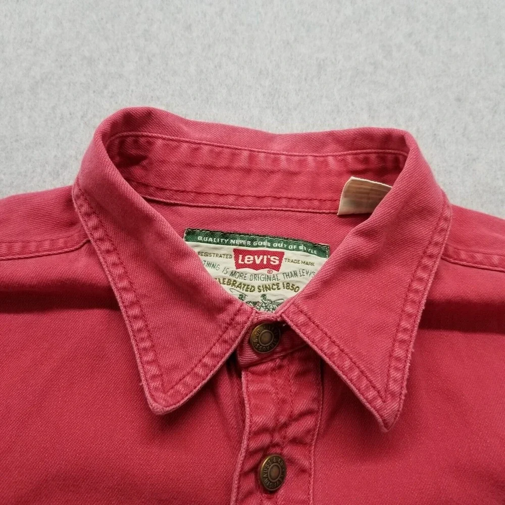 Levis Shirt Mens Medium Red Casual Button Up Long Sleeve Pockets Cotton‎